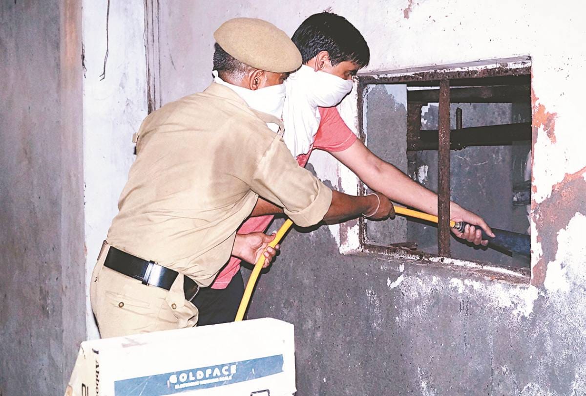 Gas pipe blast in Ice Factory in Bilaspur Himachal Pradesh