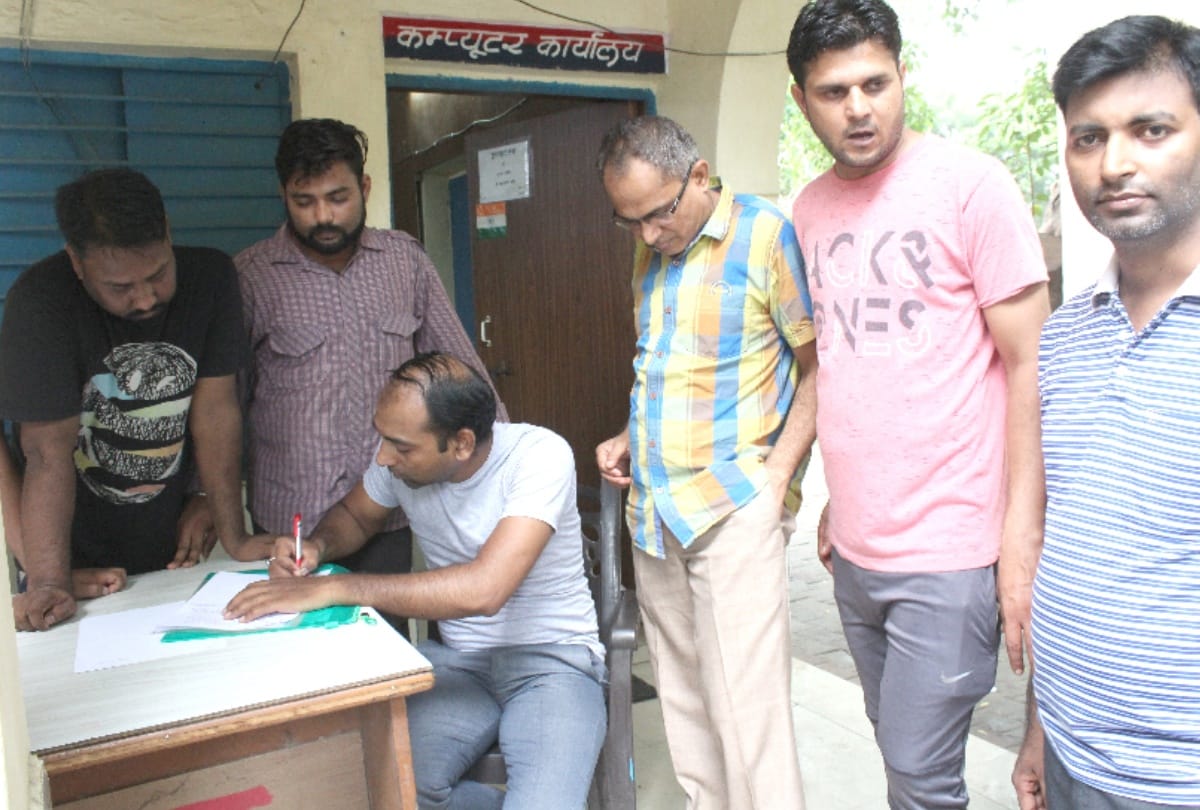 12 families who came out of JP heights returned, said- Why waiting 7 days for accident 