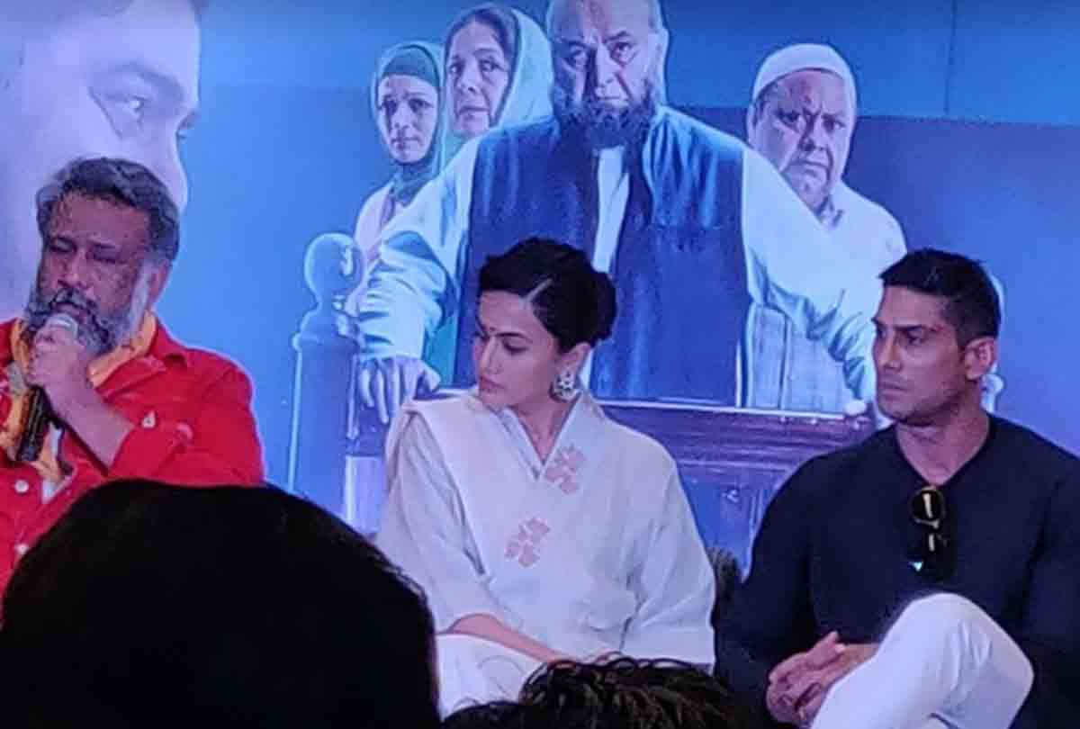 tapsee reveals some daring truths in mulk film promotion and rishi kapoor give statement