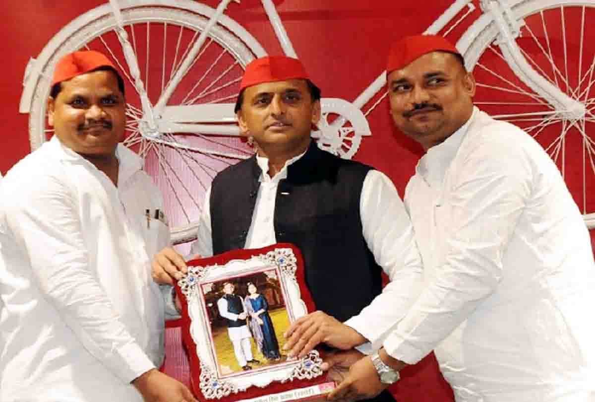 Akhilesh said this is a time of struggle