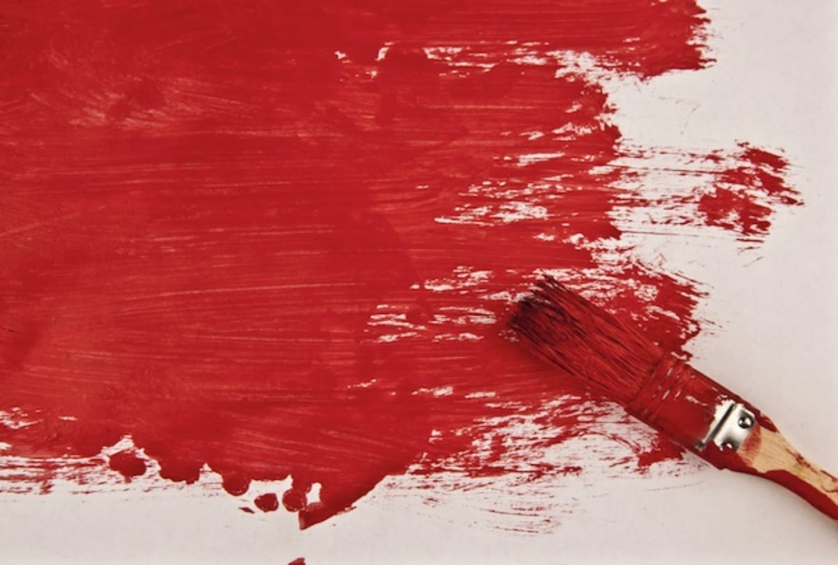 Women made a painting with the blood of her period