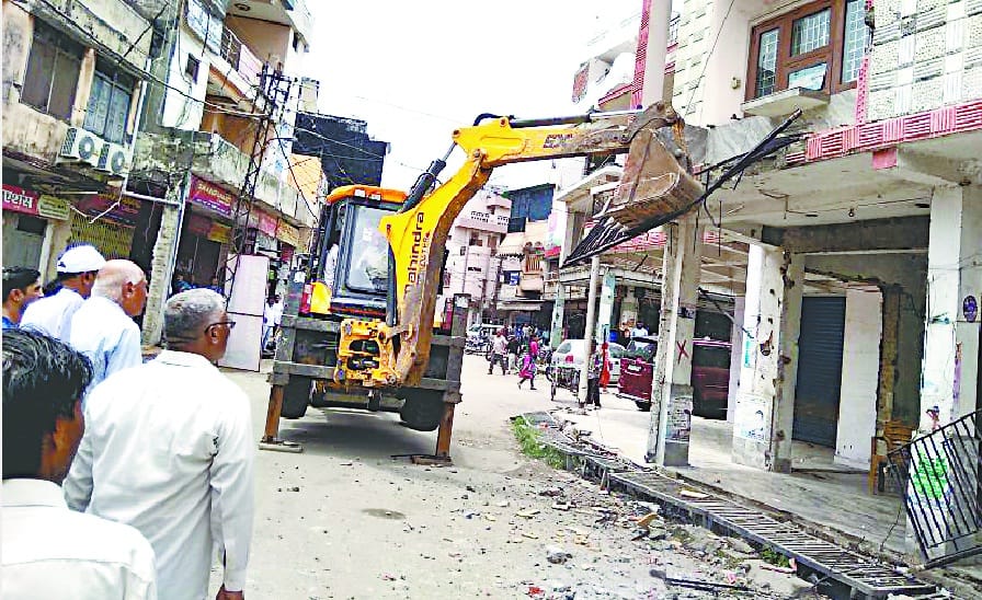 Encroachment removed from Gud mandi