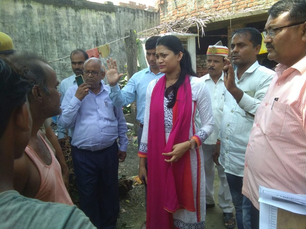 सर्वेक्षण की जानी हकीकत, लगाई फटकार