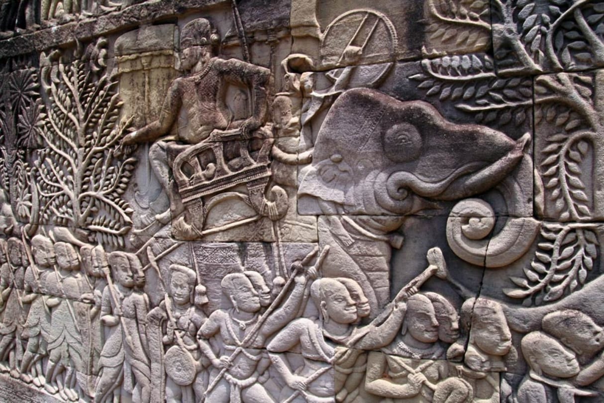  worlds biggest hindu temple Angkor Wat in Combodia