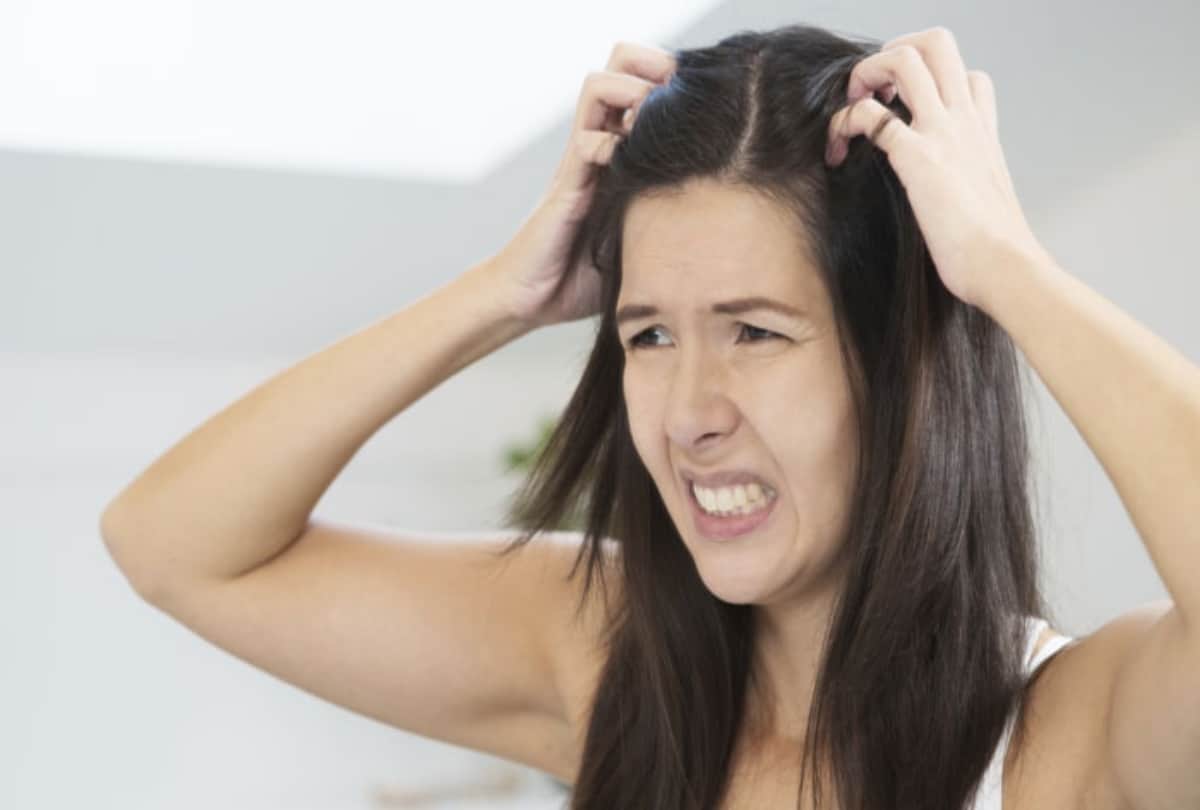 Hair Care Tips: Know How Many Times To Wash Hair in a Week for Clean Hair in Hindi