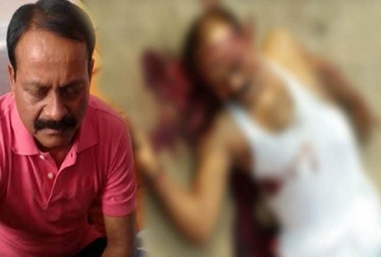 munna bajrangi was beaten up in jail before he was murdered in jail.