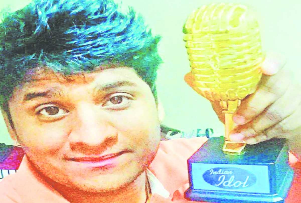 singer nitin in top 14 of Indian idol show