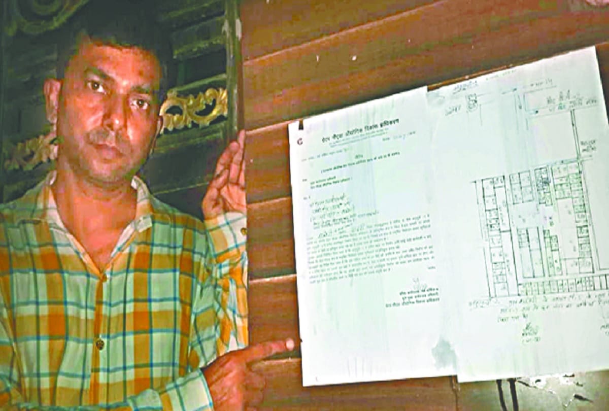 Noida Authority notices on 15 houses in Shahberi of greater noida