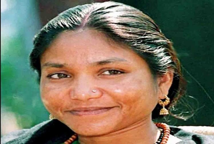 August 10 Birth anniversary of bandit queen and 2time MP Phoolan Devi   News  Times of India Videos