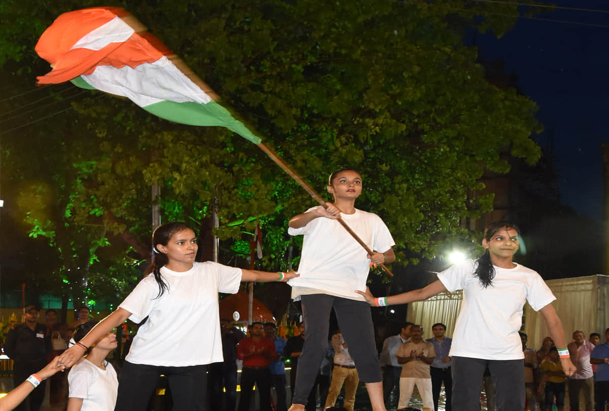Kargil day Amar Jawan Jyoti burnt alive in Kanpur 