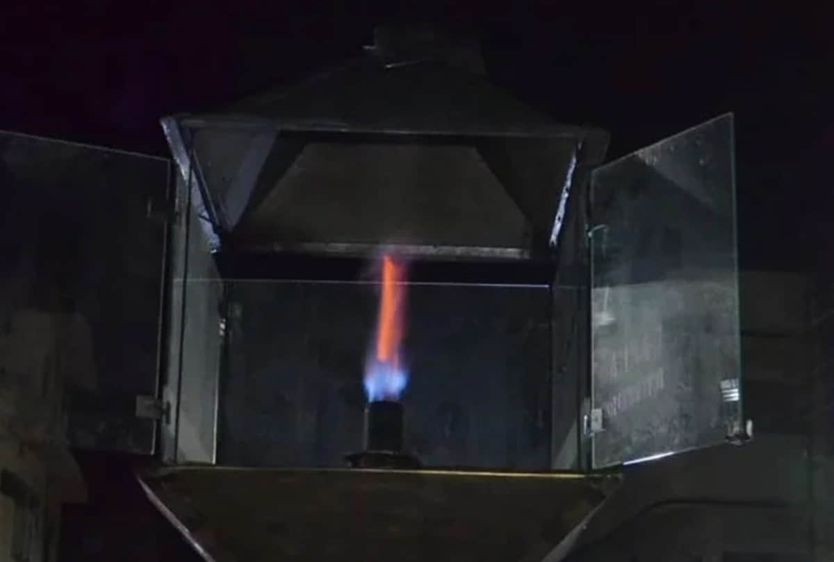 Kargil day Amar Jawan Jyoti burnt alive in Kanpur 