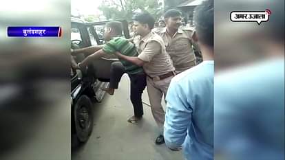 VIRAL VIDEO BULANDSHAHR UP 100 POLICE BEATEN BY 2 MEN