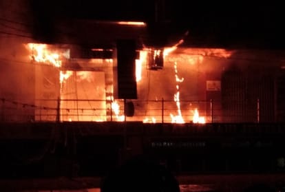  fire in bhootnath market in lucknow.