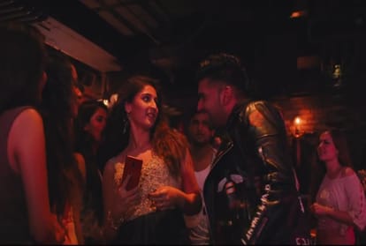 Guru Randhawa and Dhvani Bhanushali new song ISHARE TERE has been out