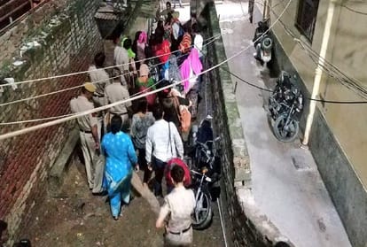 Delhi Commission rescued 16 Nepali girls from Munirka area