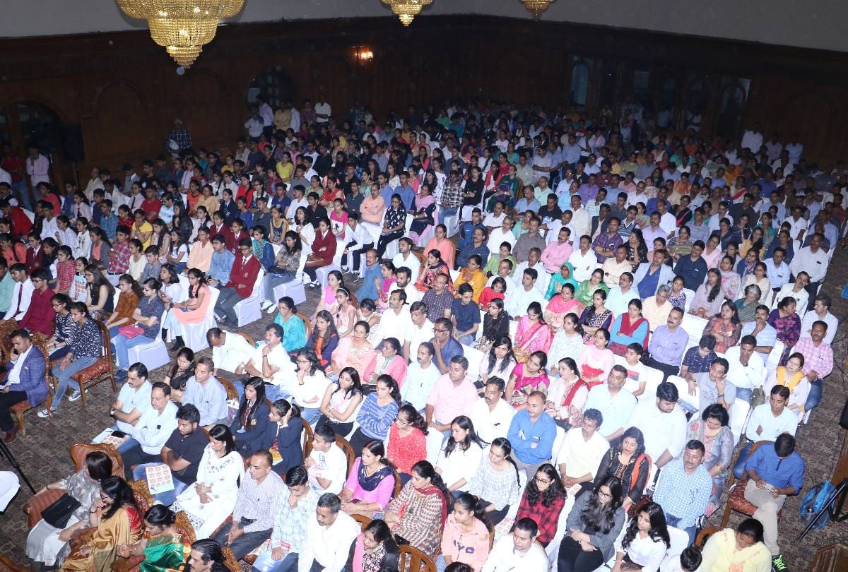 amar ujala medhavi chhatra samman samaroh Live on Social Media watched in New zealand