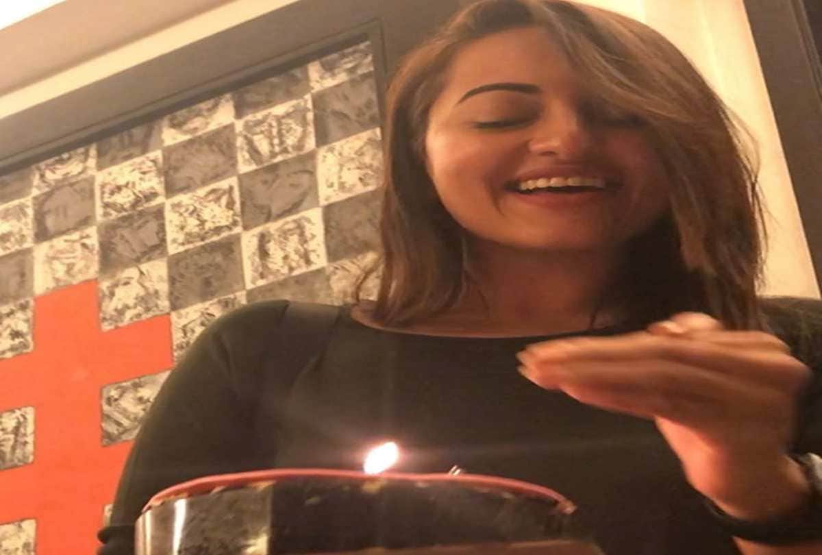 Salman Khan Plans Surprise Birthday Party For Iulia Vantur With Help Of Sonakshi Sinha And Shera