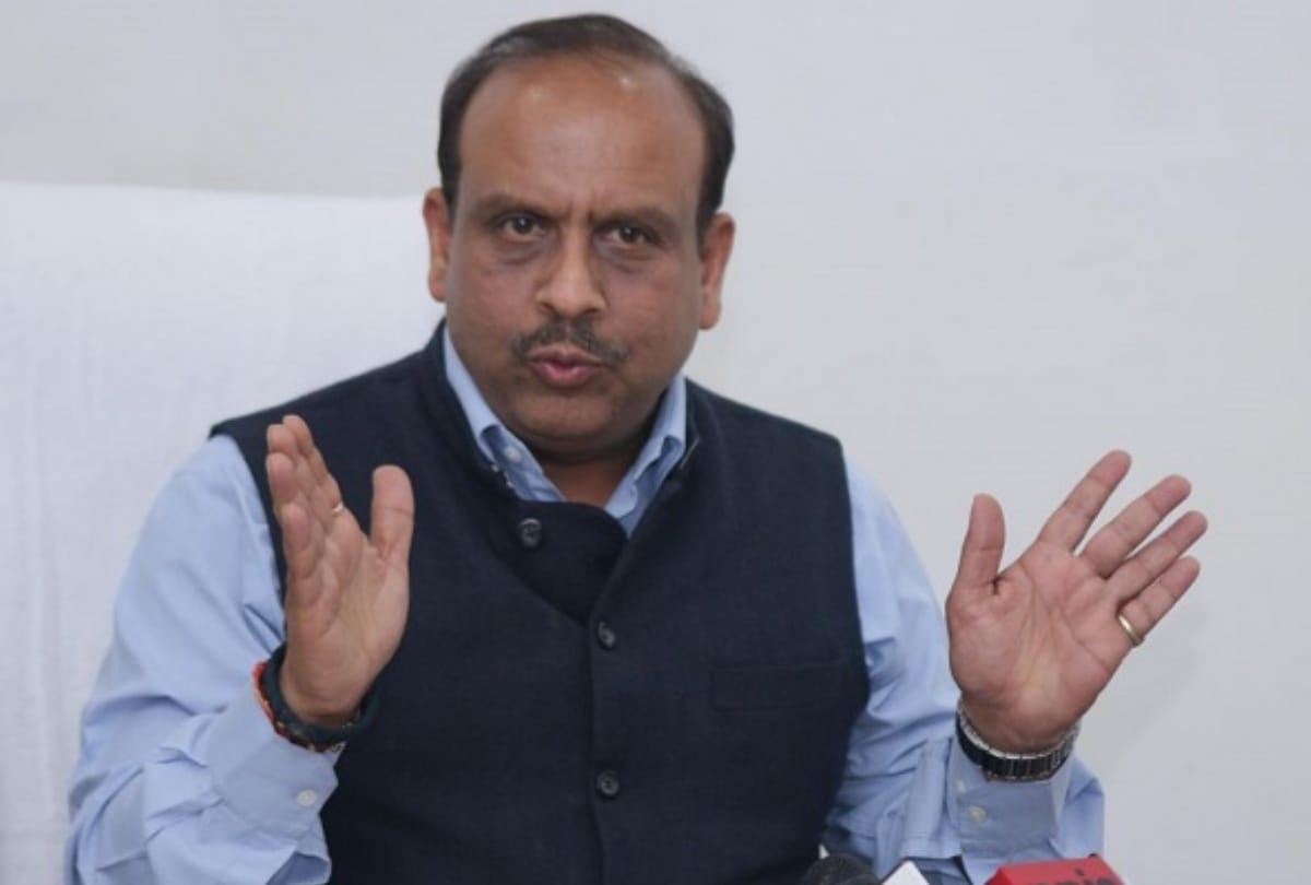 AAP MLA handed over properties worth 100 crores to Relatives