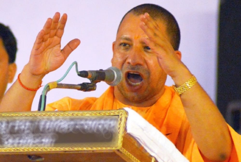 yogi adityanath takes action on deoriya kand.