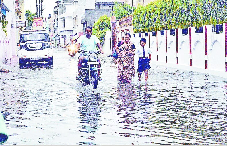 Difficult to get out of the city's main roads