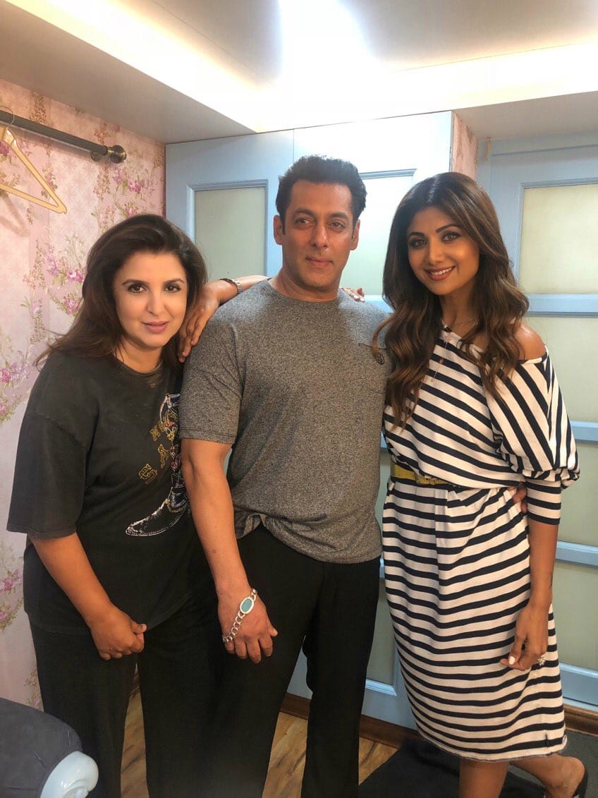 shilpa shetty unbutton salman khan on dus ka dum