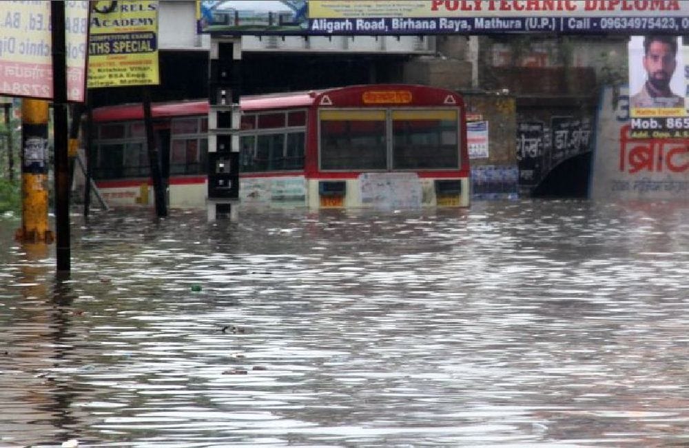 Flood like situation in  heavy rain in mathura 