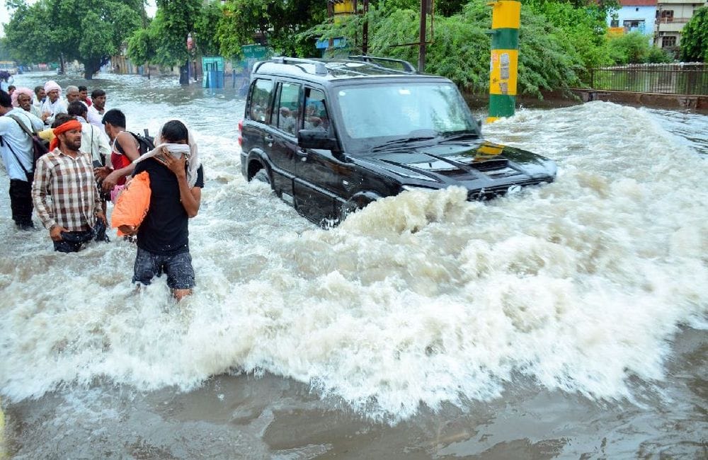 Flood like situation in  heavy rain in mathura 
