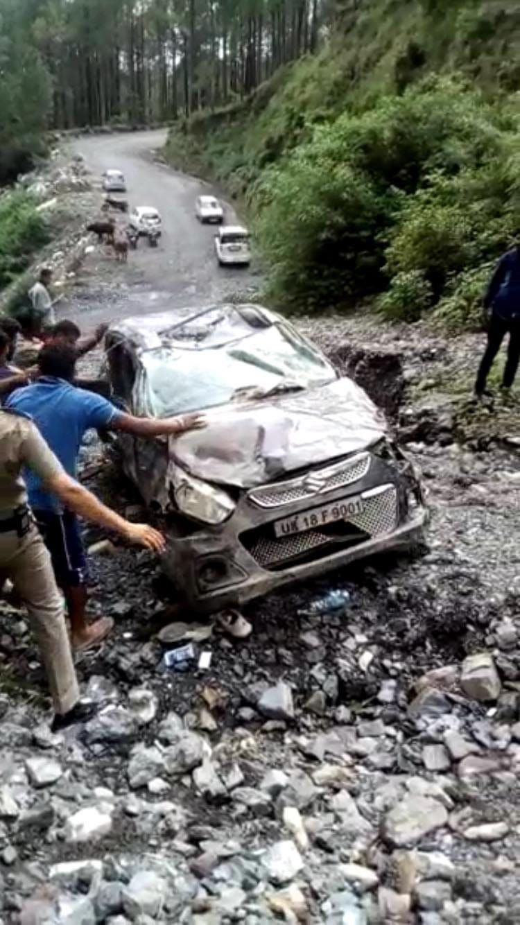 youth facebook live during car driving vehicle fell into gorge one dead