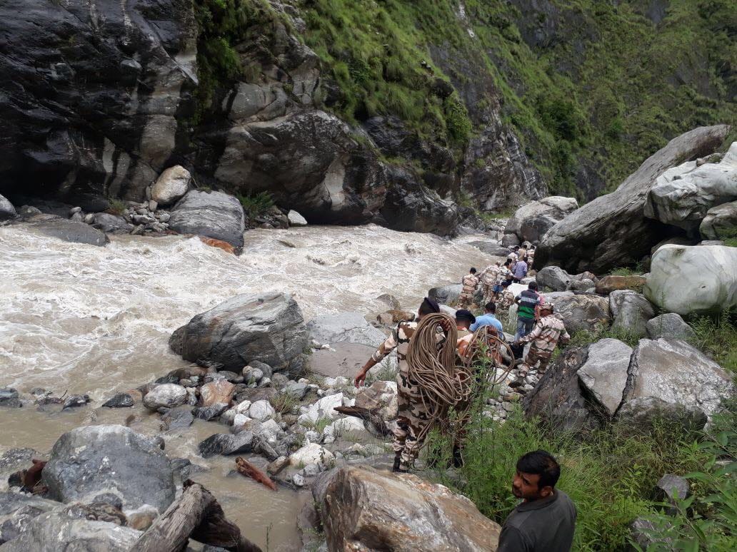 pick up vehicle fell into river at joshimath