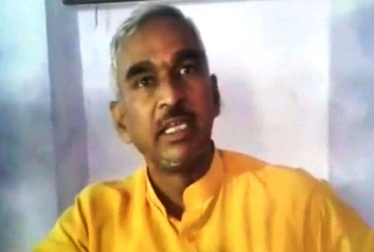 Ballia BJP MLA Surendra Singh said SP sponsored program is Lakhimpur incident told Priyanka political dramabaaz