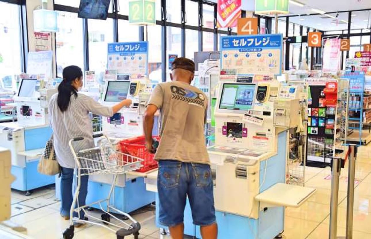 Countries where cashless transactions is fast increasing, cash is becoming out of trend