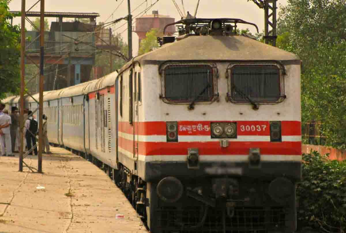 now book general and platform train ticket from mobile app
