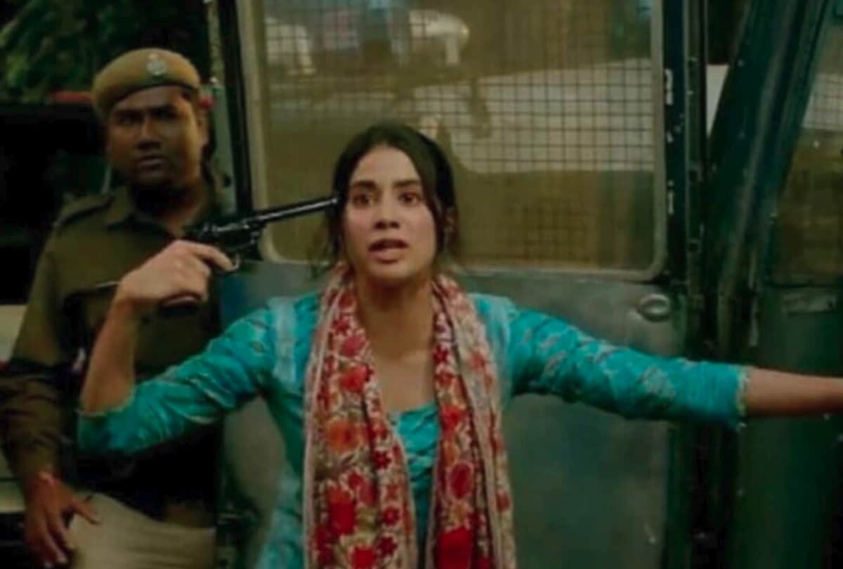 Janhvi Kapoor film Dhadak box office collection Day 12 