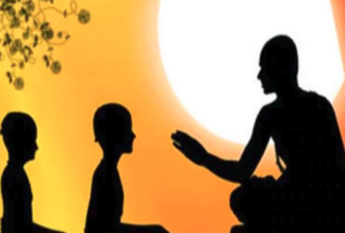 Guru Purnima 2022 The first duty of the Guru is to protect the nation and religion