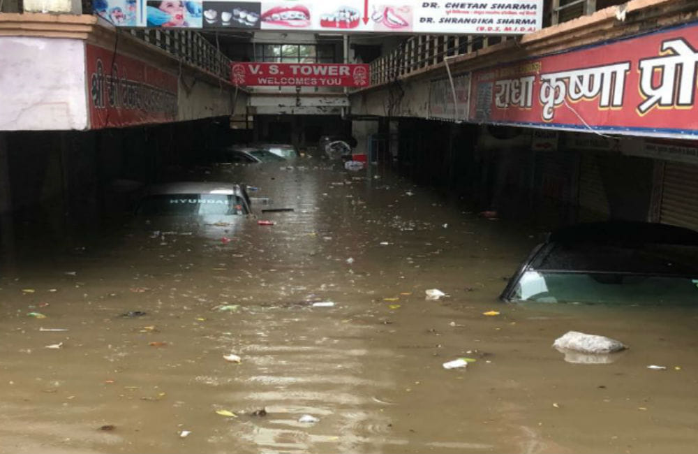 agra heavy rain weather update