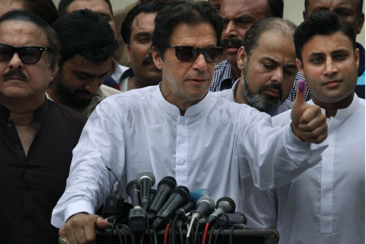 imran khan pti party gets support from former cricketers