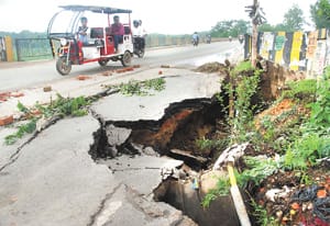 heavy rain in pratapgarh news