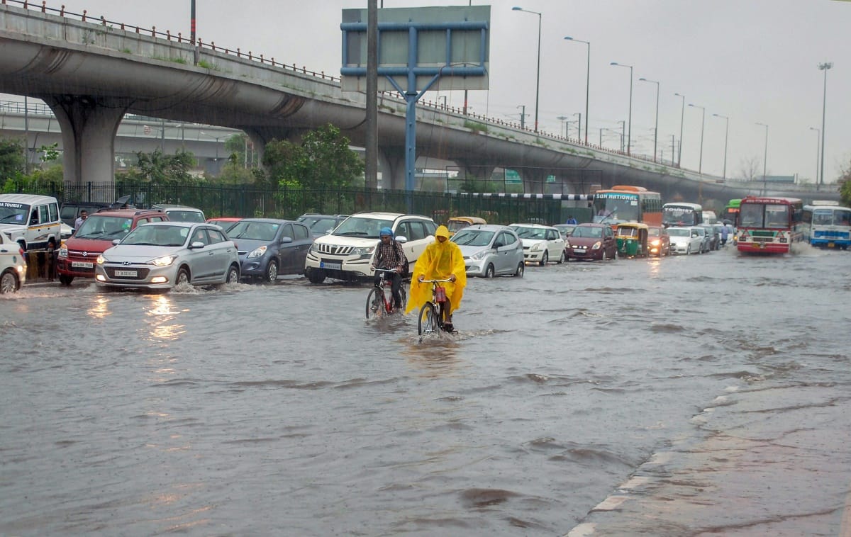 Heavy rainfall in himachal pradesh and kolkata including delhi ncr