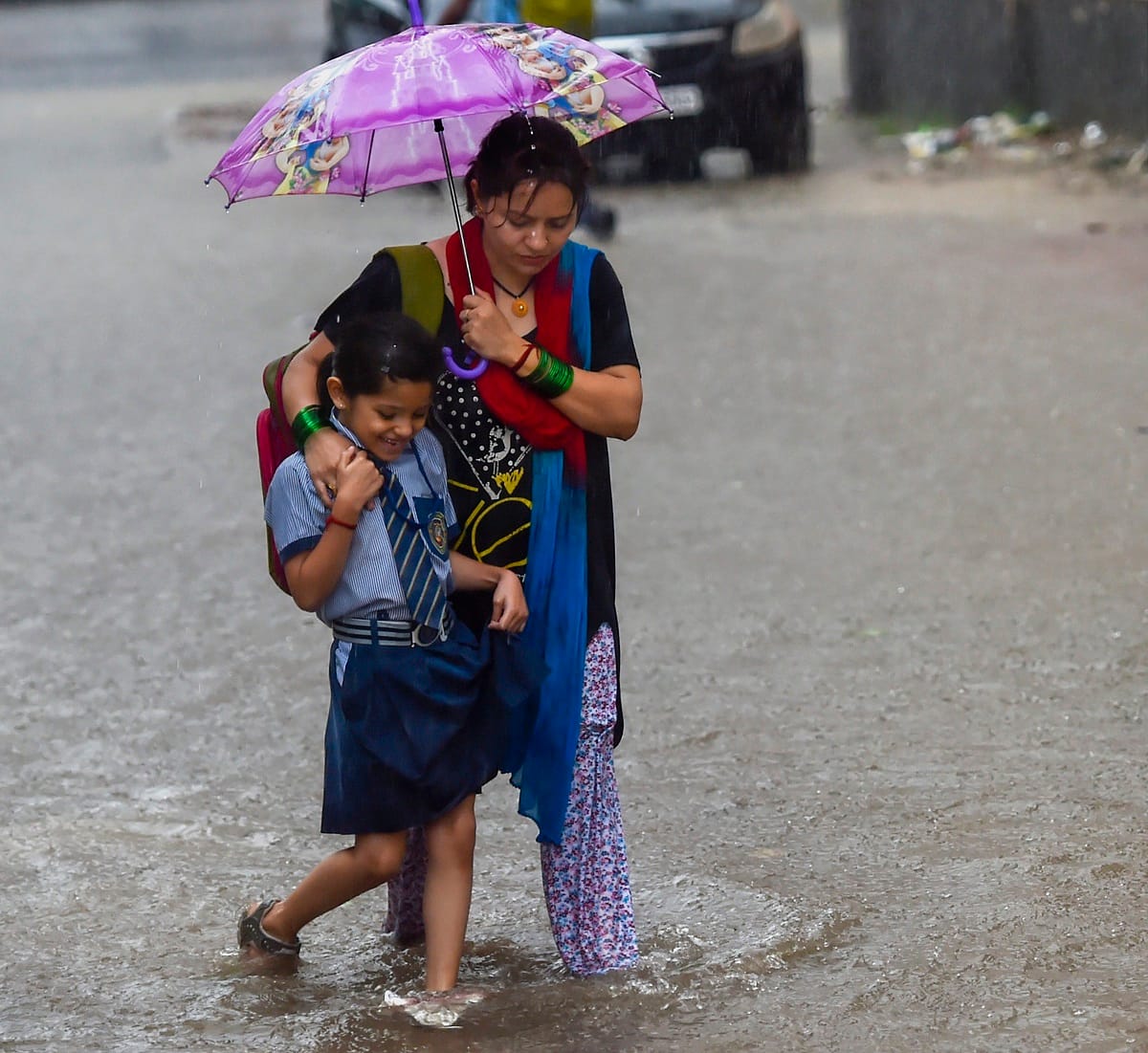 due to rain Ghaziabad schools till 12th will remain closed on Friday