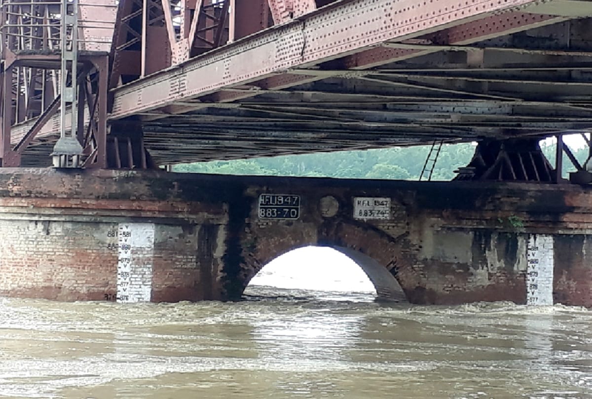 Exclusive pictures of Yamuna river, threat to these villages of western UP