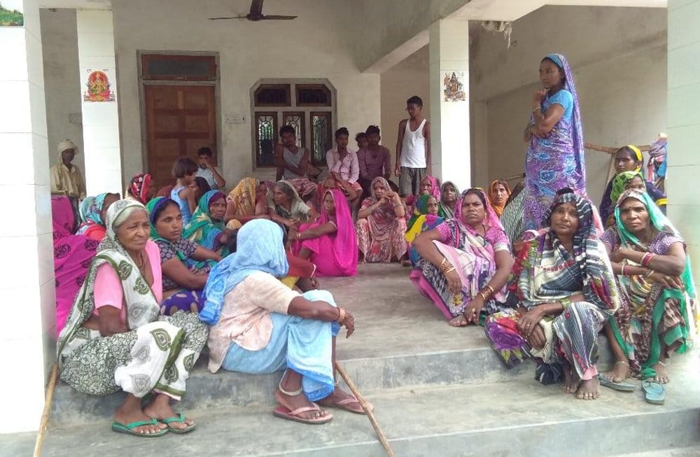 The bully shot dead the husband of the X- Pradhan
