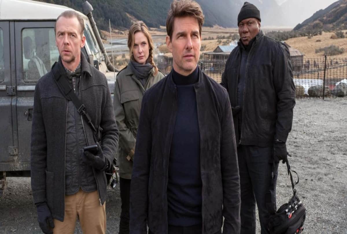 Impossible stunt of Tom Cruise Mission Impossible Fallout