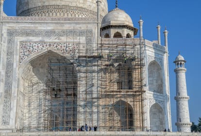 Supreme court Reproach Center-state government and organizations on Taj Mahal