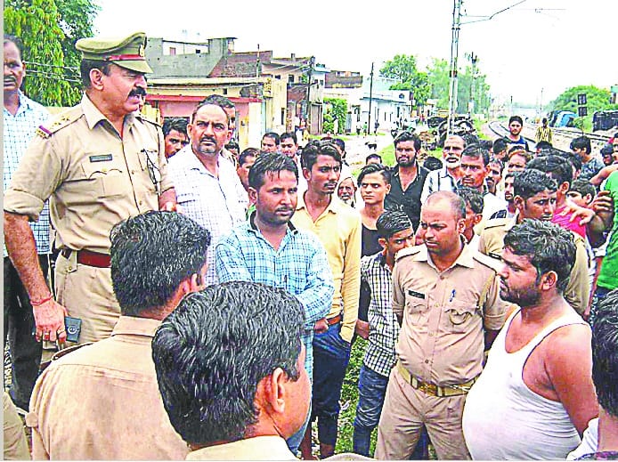 Two teenagers die in the grip of current