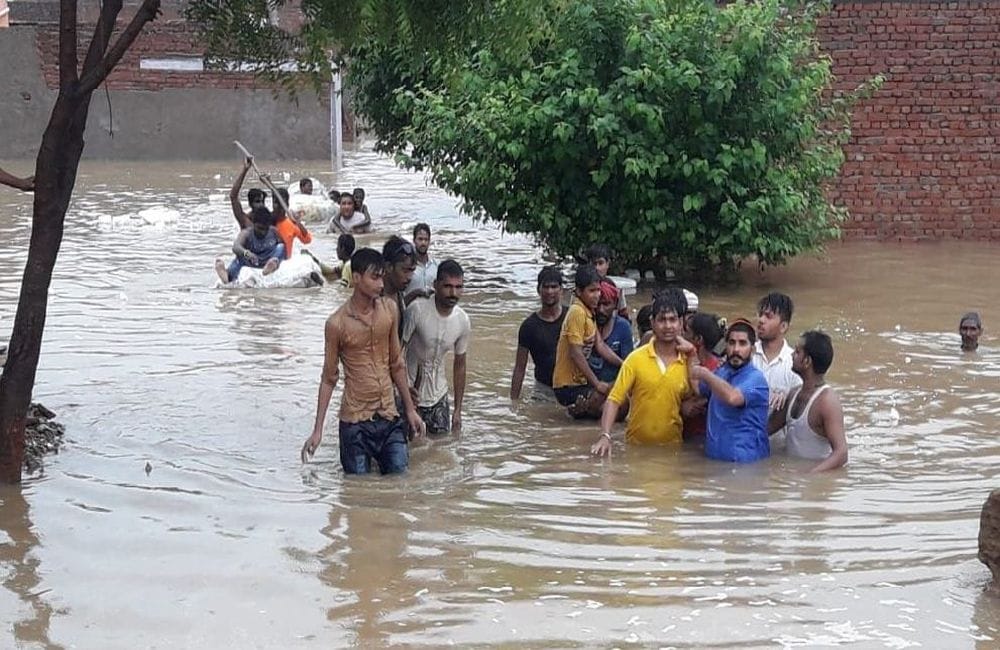 fourteen died due to heavy rain in braj 