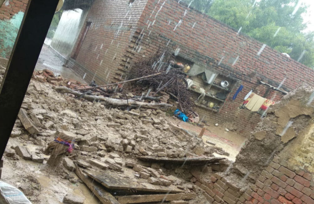 fourteen died due to heavy rain in braj 