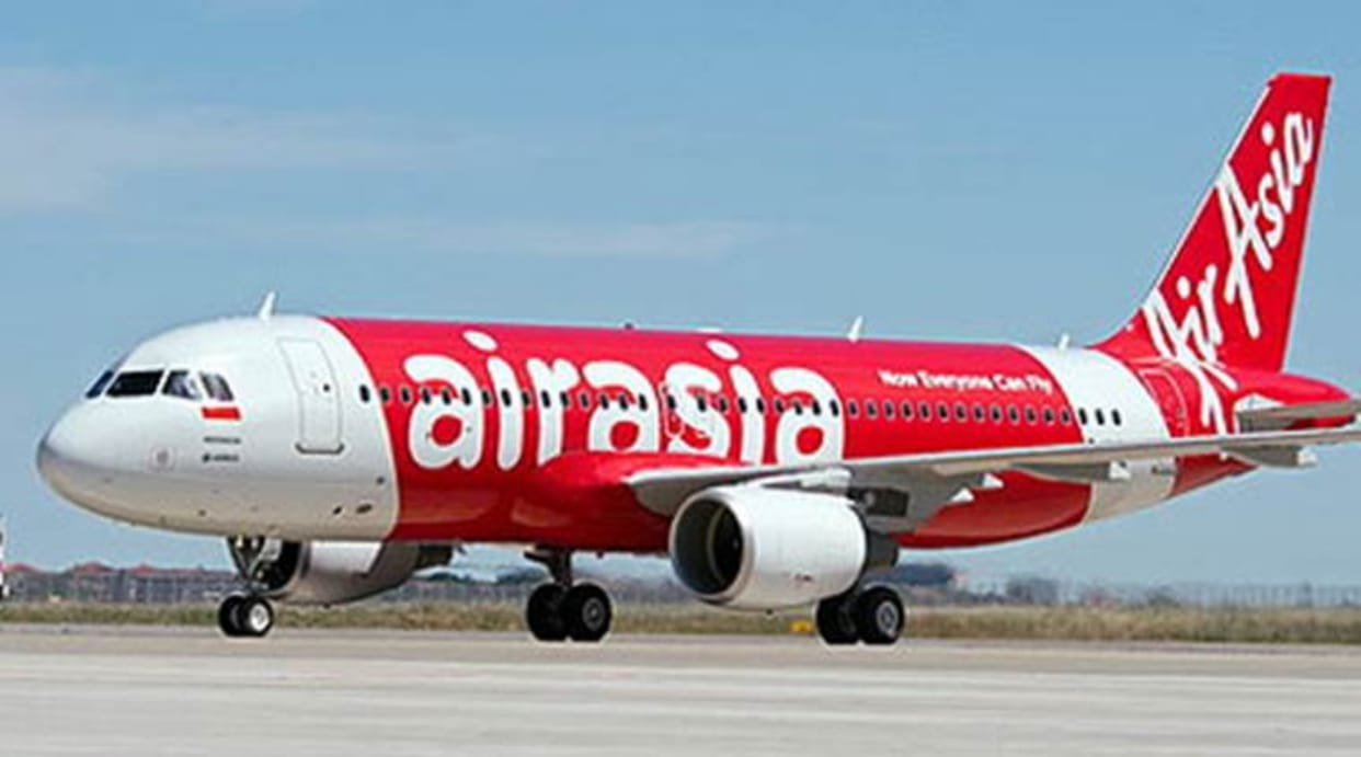 Dead foetus delivered by 19 year old athlete in plane and she was not aware about this said police
