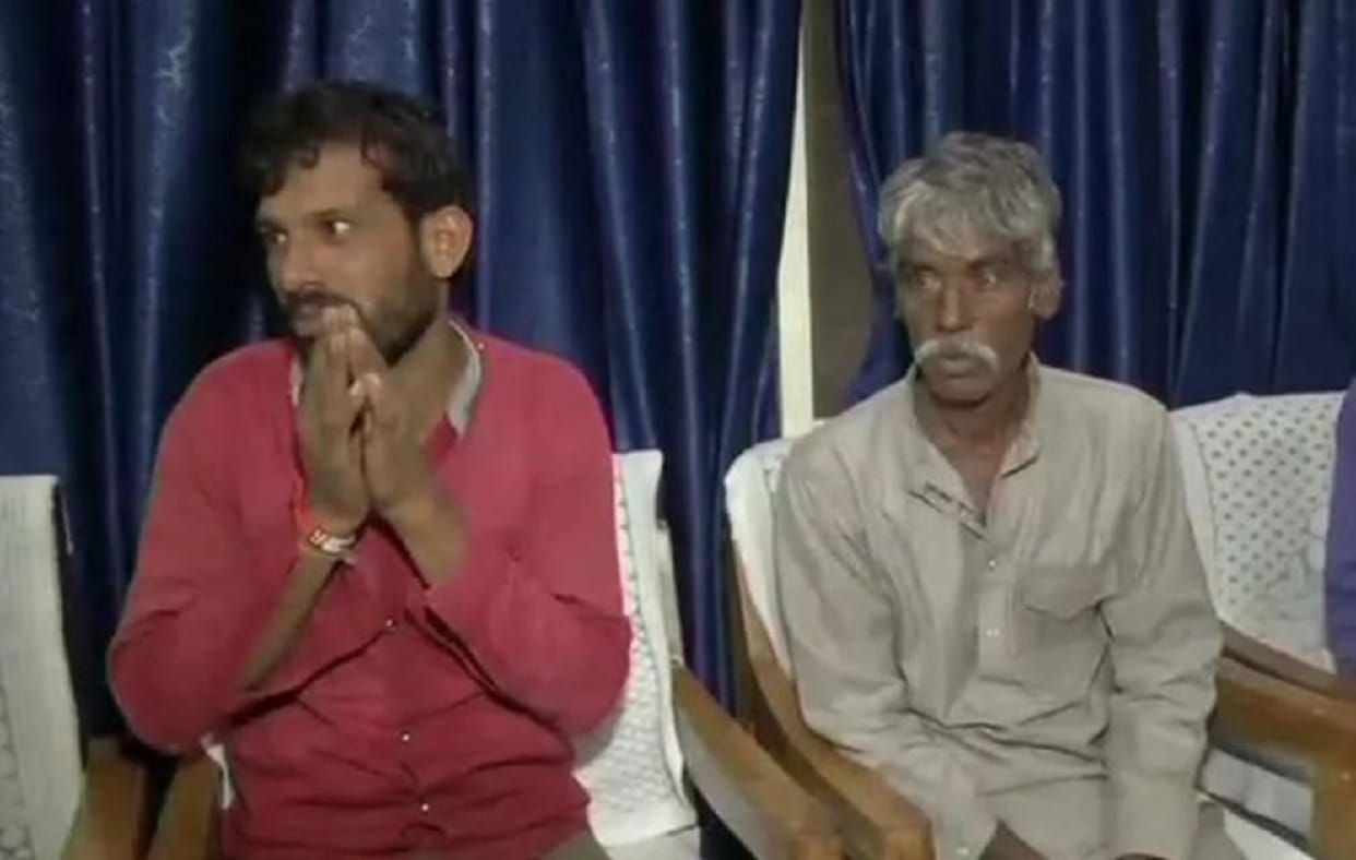 Bhopal: Three people severely beaten by crowd in suspicion of child thief, rescued by police