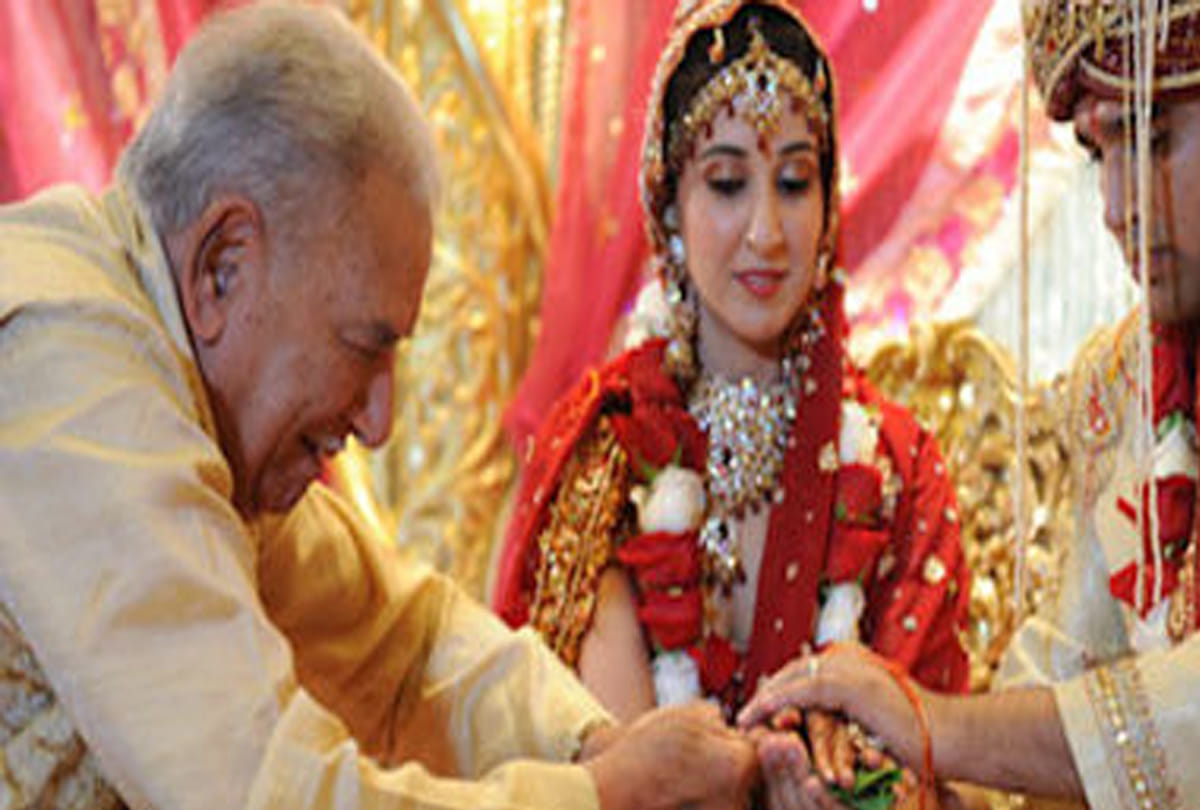Dakshina of Panditji became expensive