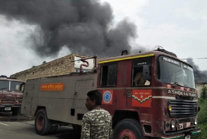 Fire breaks out in a Scrap Godown on Ludhiana's Ayali road